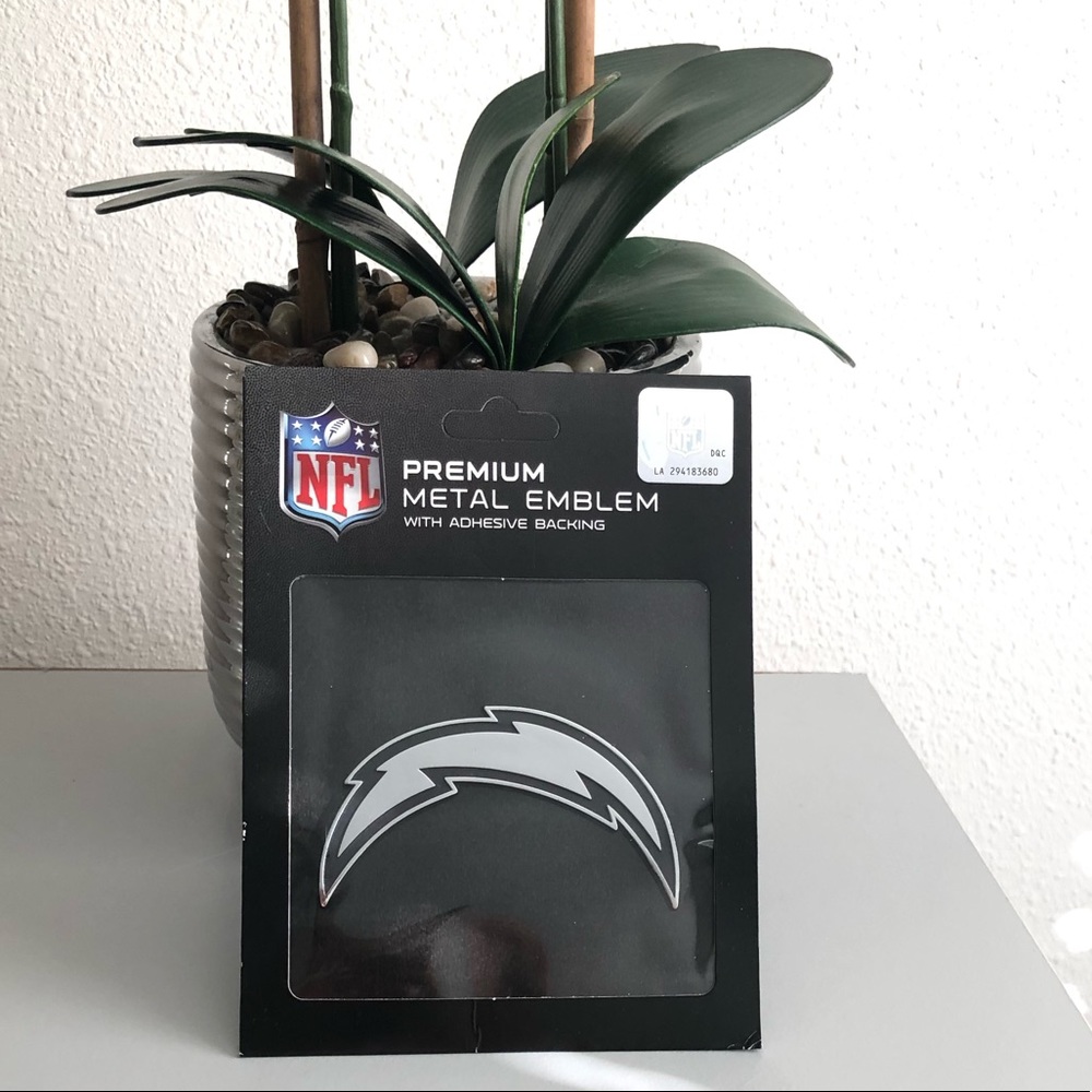NEW! NFL Los Angeles CHARGERS Metal Emblem